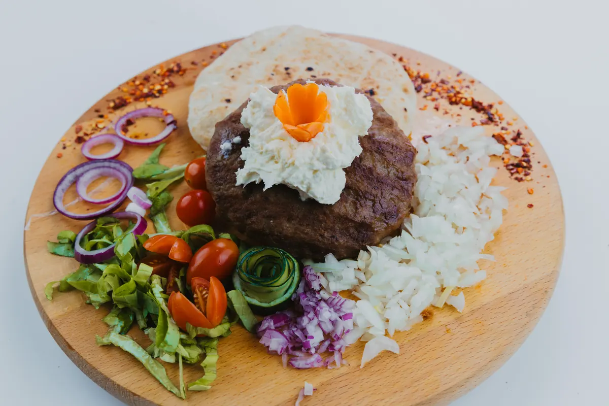 Pljeskavica Na Kajmaku_H1